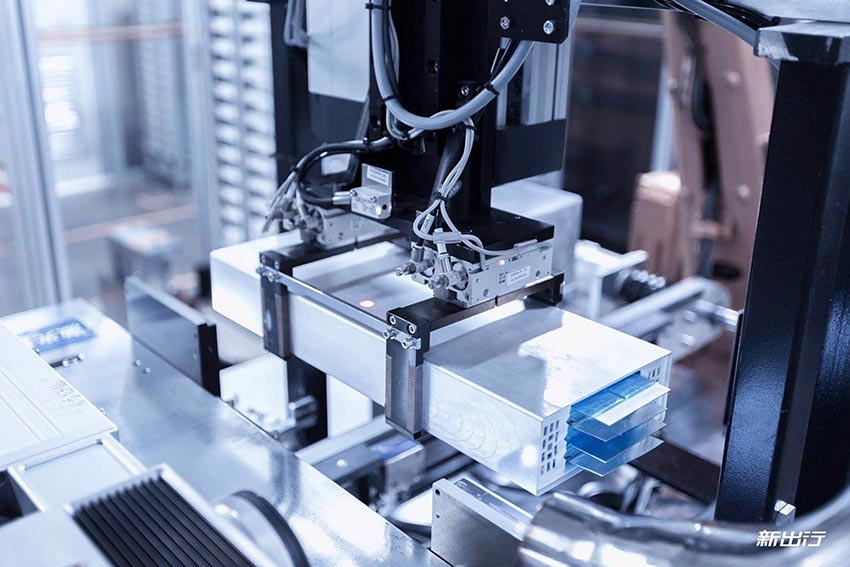 新能源汽車產(chǎn)業(yè)崛起,磁選設(shè)備電池材料除鐵助力電池行業(yè)發(fā)展